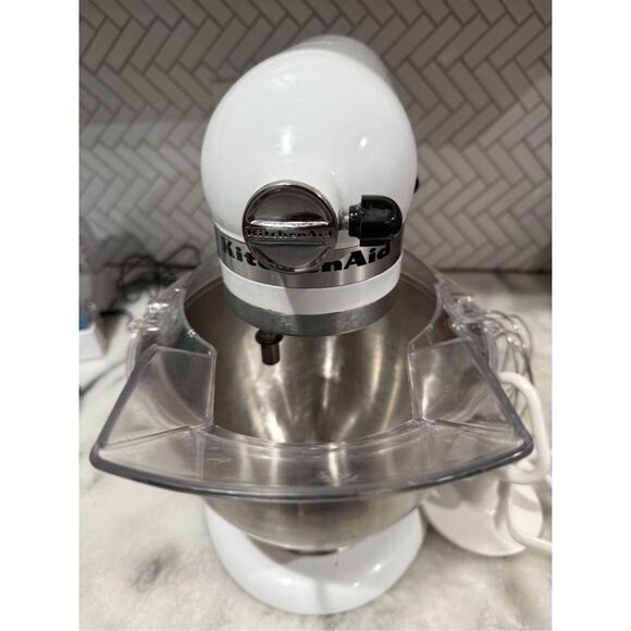 KitchenAid Classic Stand Mixer K45SS 4.5 Qt White w/ Bowl & 3 Attachments USA - Picture 3 of 9